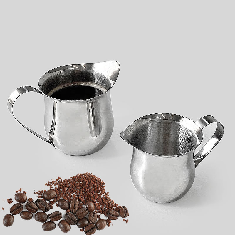 Barista Milk Jug - 2/3/5/7オンスコーヒーミルク泡立てピッチャーカップスチールエスプレッソクリーマーピッチャー計量カップ注ぎ口付きコーヒーウェア